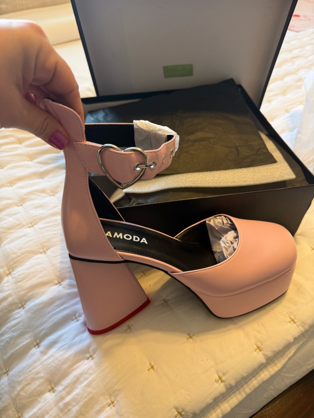 Pink Heart-Heel Lamoda platforms. 💖
**BRAND NEW, Never worn. - Picture 2 of 9
